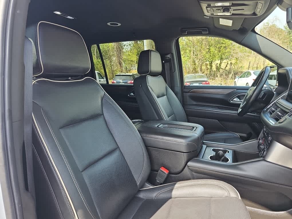 2023 Chevrolet Suburban 4WD Premier