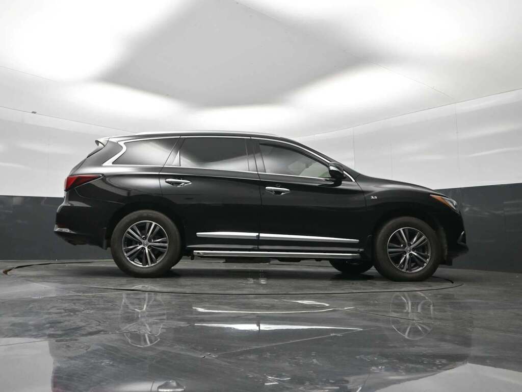 2017 INFINITI QX60 
