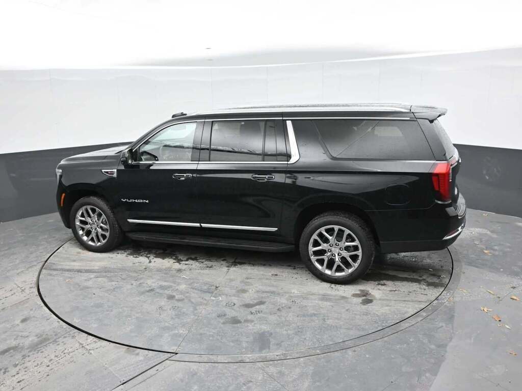 2026 GMC Yukon XL 4WD Elevation