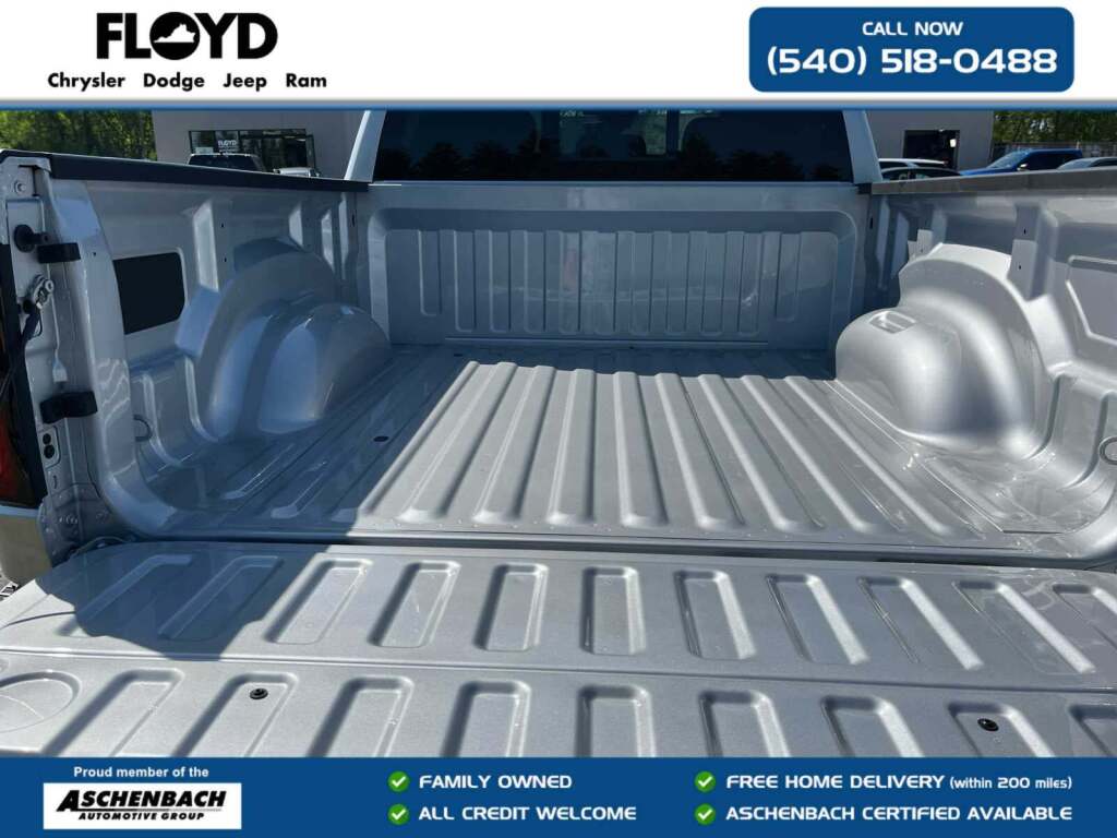 2026 Ram 1500 Big Horn Crew Cab 4x4 5'7" Box