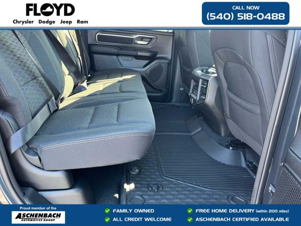 2026 Ram 1500 Big Horn Crew Cab 4x4 5'7" Box