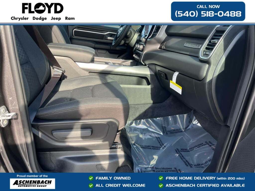 2026 Ram 1500 Big Horn Crew Cab 4x4 5'7" Box