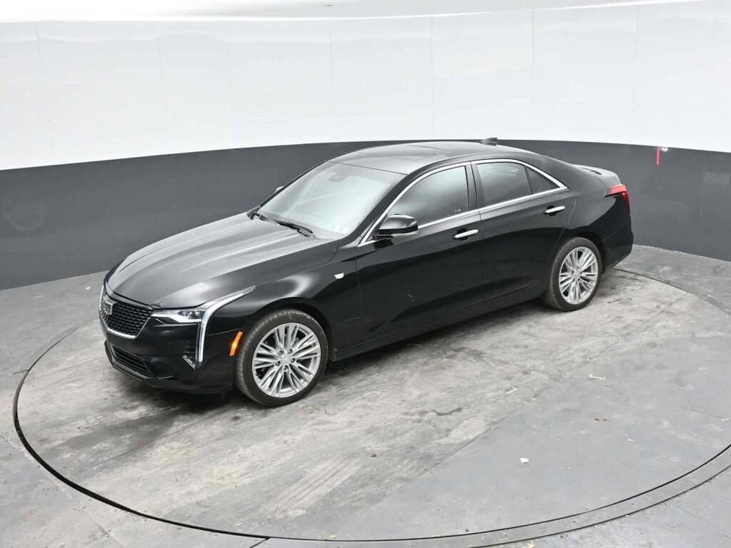 2023 Cadillac CT4 Premium Luxury