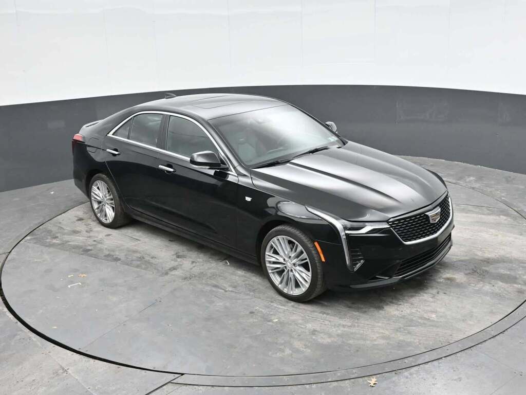 2023 Cadillac CT4 Premium Luxury