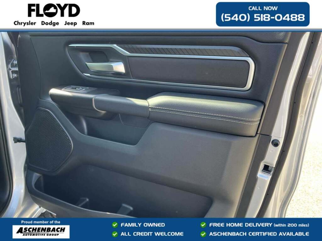 2026 Ram 1500 Big Horn Crew Cab 4x4 5'7" Box