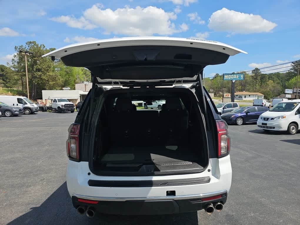 2023 Chevrolet Suburban 4WD Premier