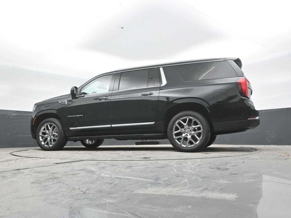 2026 GMC Yukon XL 4WD Elevation