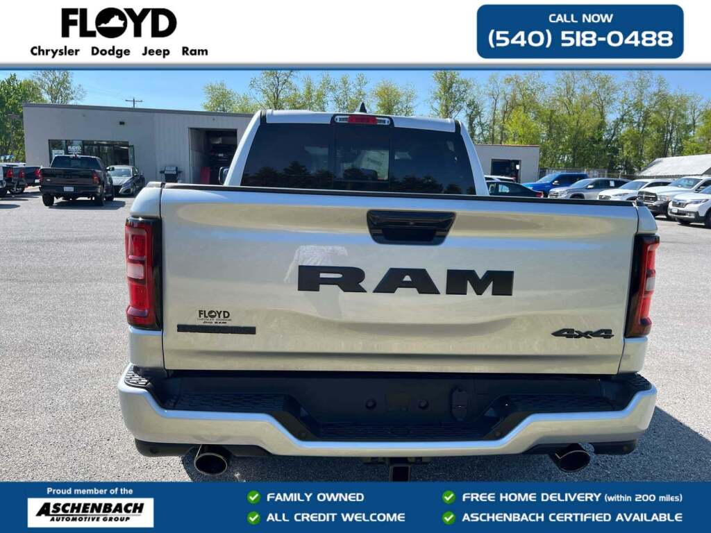 2026 Ram 1500 Big Horn Crew Cab 4x4 5'7" Box