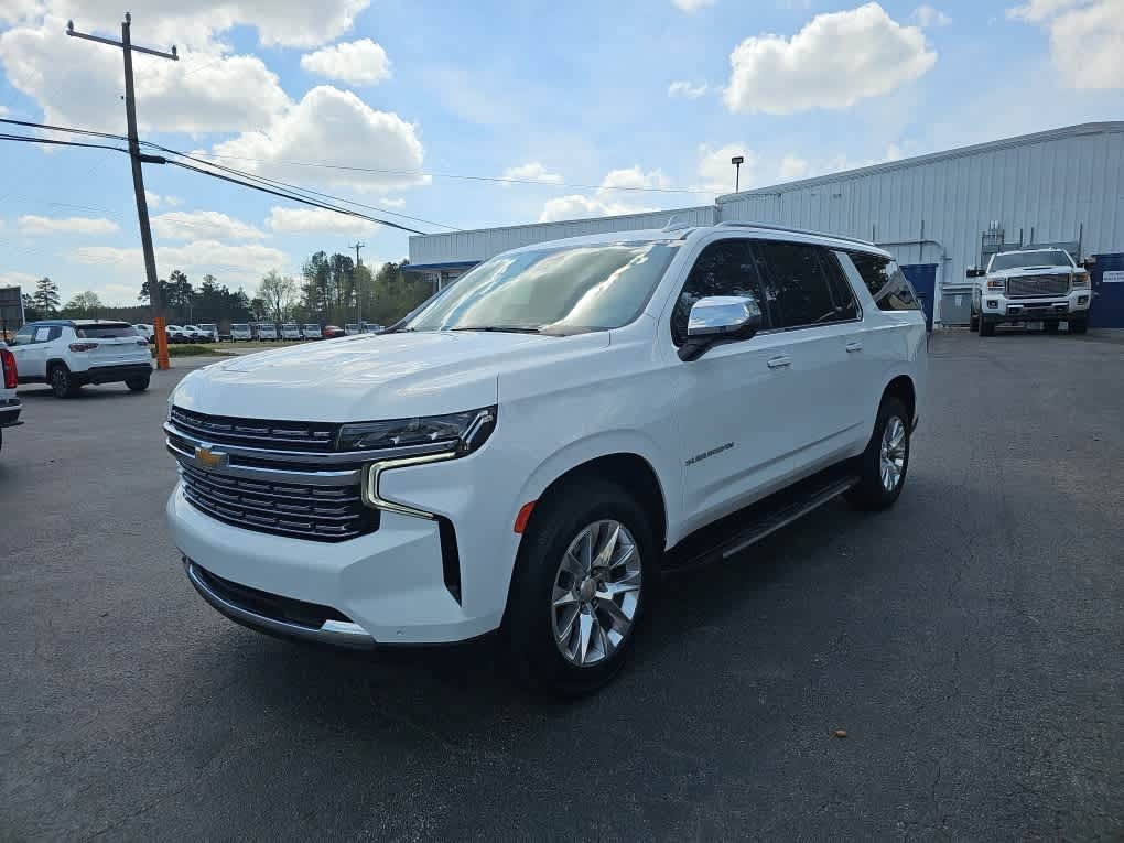 2023 Chevrolet Suburban 4WD Premier