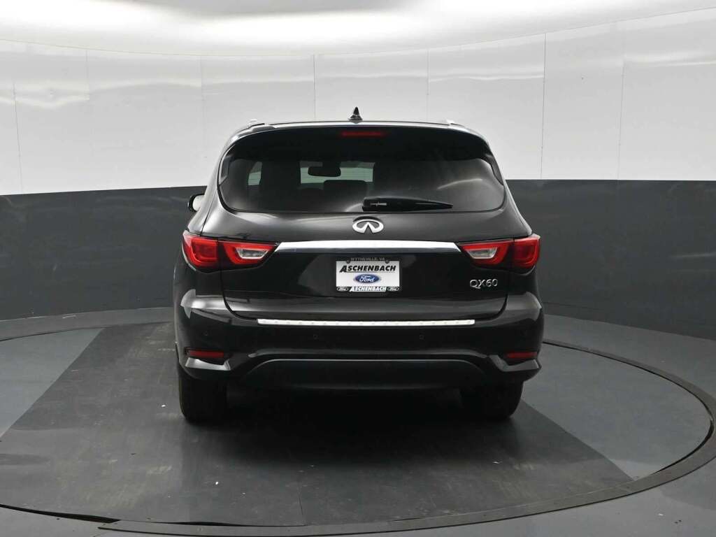 2017 INFINITI QX60 