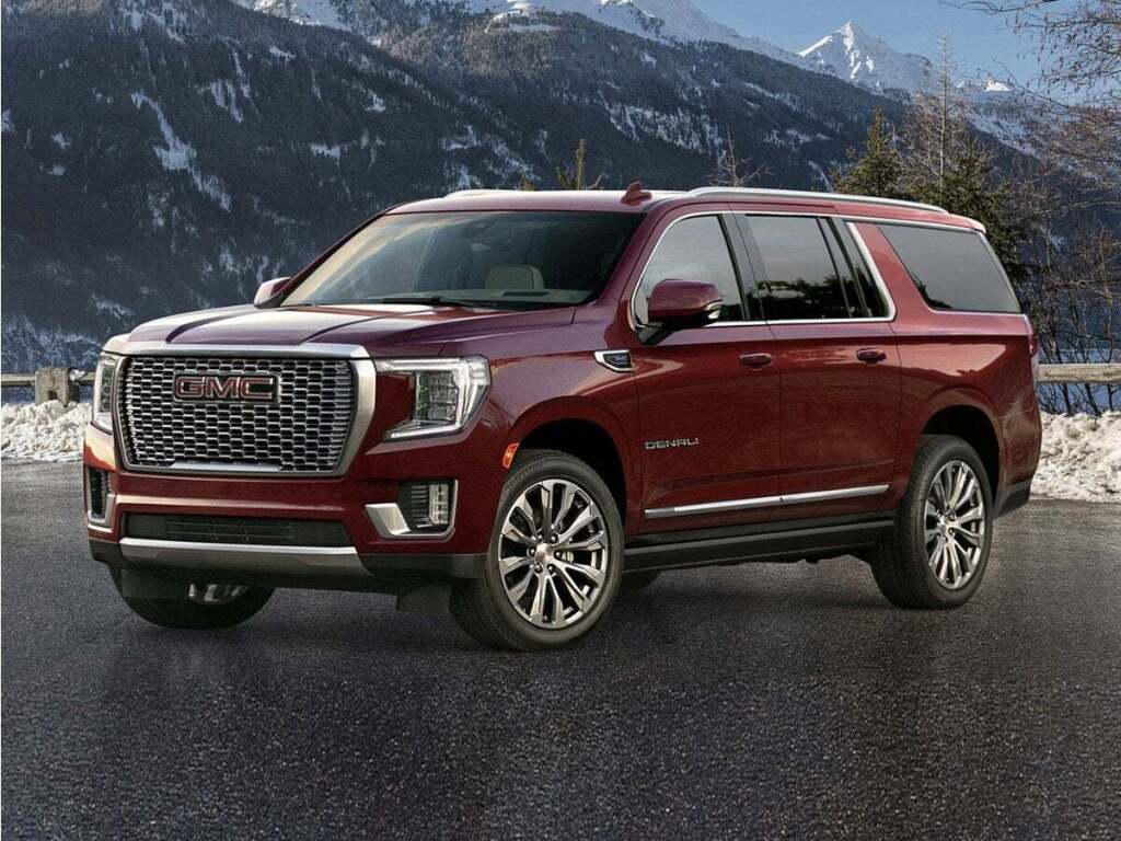 2022 GMC Yukon 4WD AT4's photo