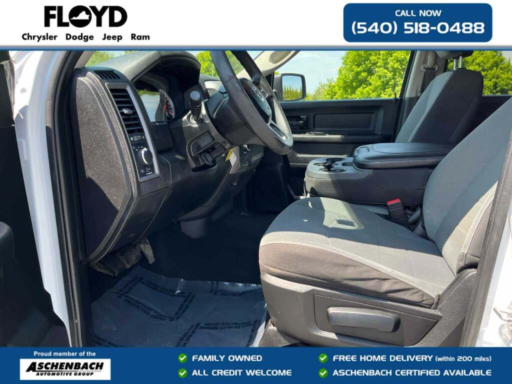 2022 Ram 1500 Classic Tradesman Crew Cab 4x4 5'7" Box