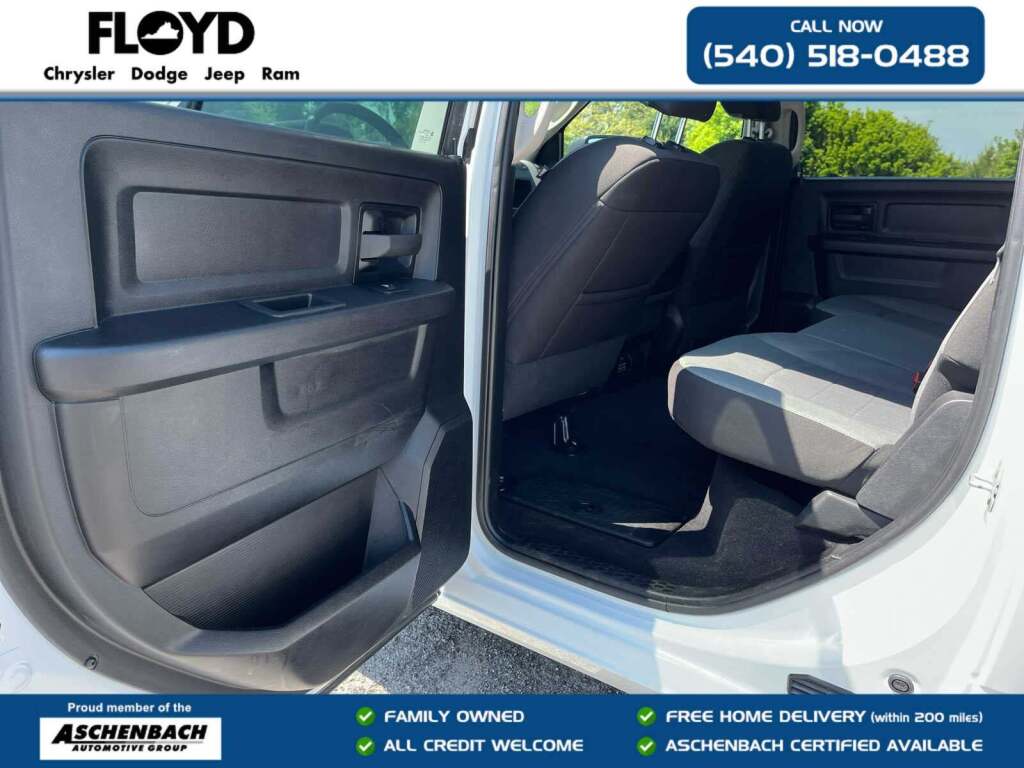 2022 Ram 1500 Classic Tradesman Crew Cab 4x4 5'7" Box