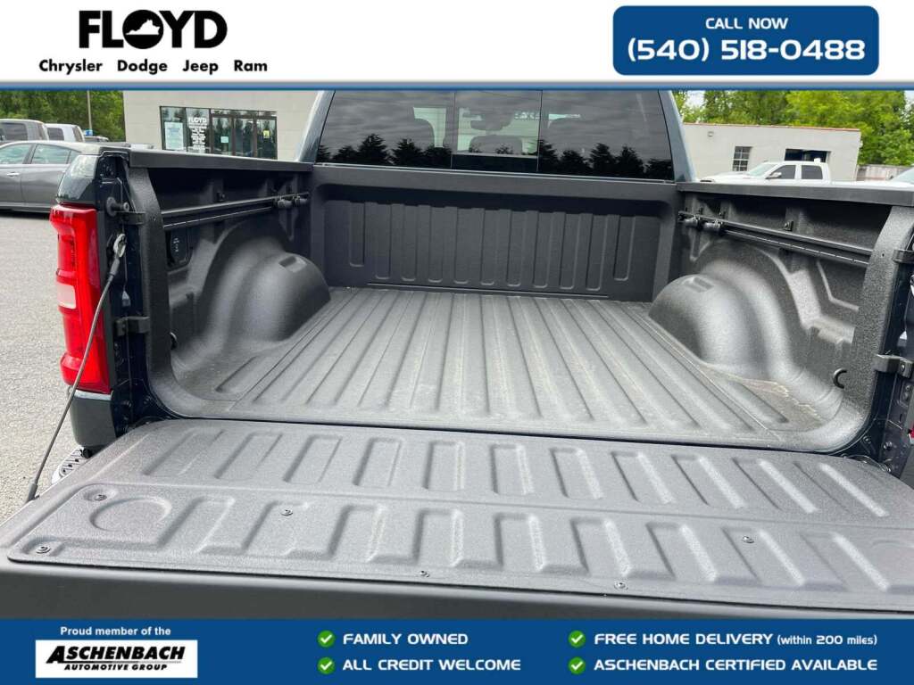 2026 Ram 1500 Big Horn Crew Cab 4x4 5'7" Box
