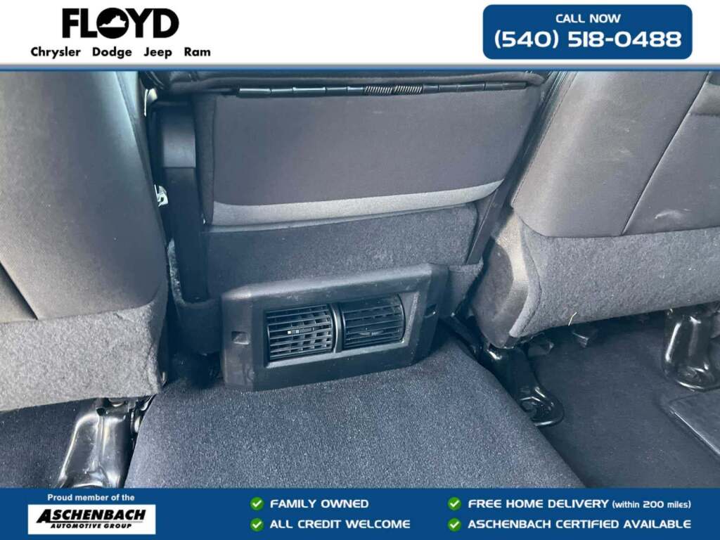 2022 Ram 1500 Classic Tradesman Crew Cab 4x4 5'7" Box