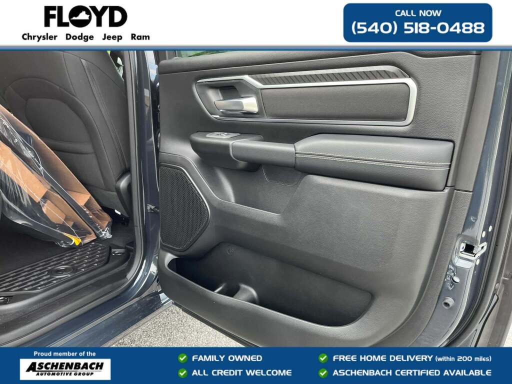 2026 Ram 1500 Big Horn Crew Cab 4x4 5'7" Box