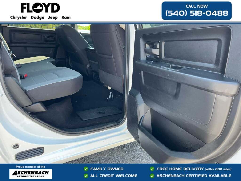 2022 Ram 1500 Classic Tradesman Crew Cab 4x4 5'7" Box