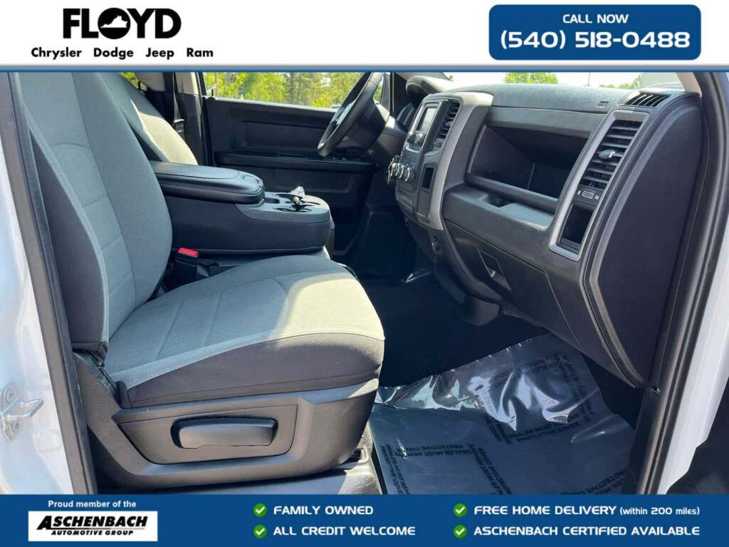 2022 Ram 1500 Classic Tradesman Crew Cab 4x4 5'7" Box