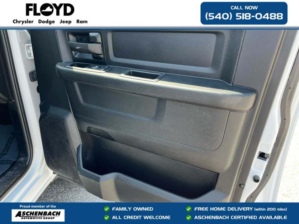 2022 Ram 1500 Classic Tradesman Crew Cab 4x4 5'7" Box