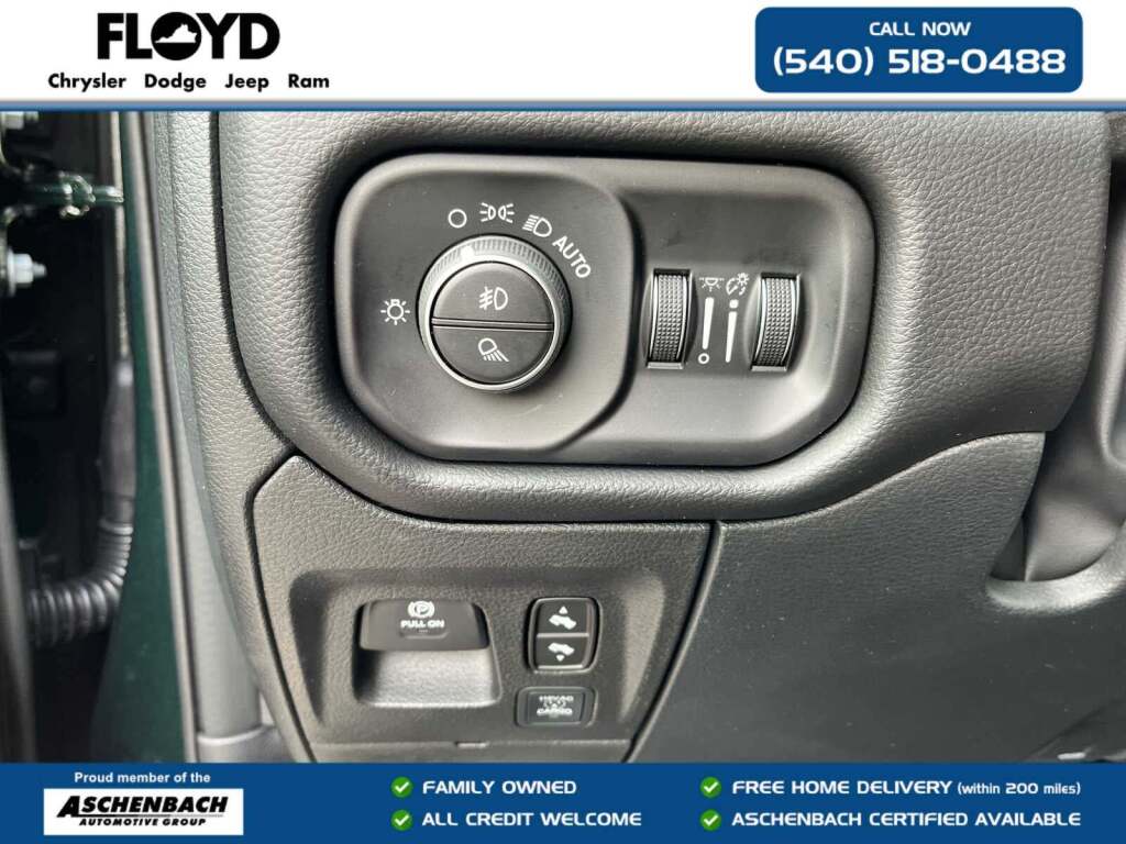 2026 Ram 1500 Big Horn Crew Cab 4x4 5'7" Box