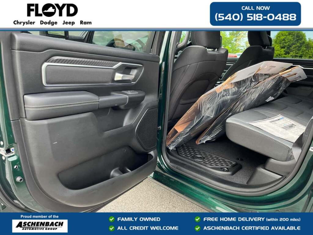 2026 Ram 1500 Big Horn Crew Cab 4x4 5'7" Box
