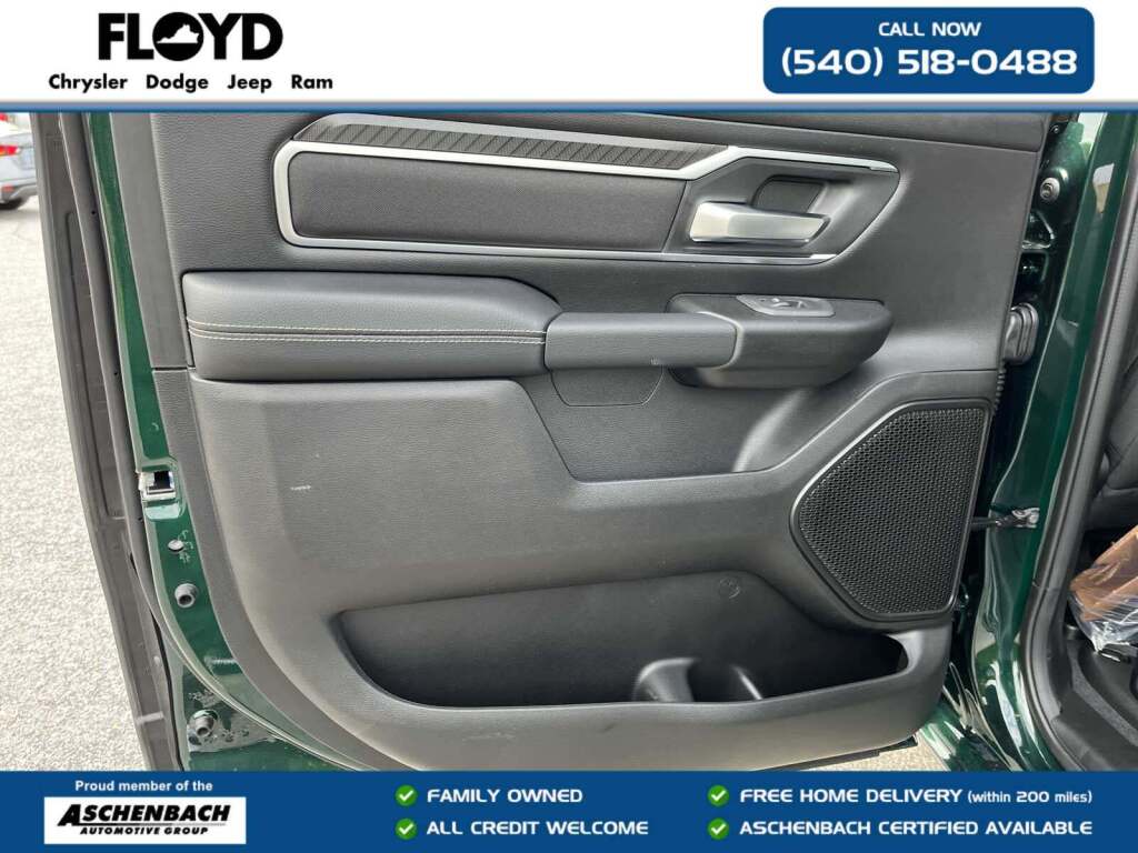 2026 Ram 1500 Big Horn Crew Cab 4x4 5'7" Box