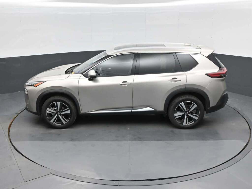 2023 Nissan Rogue SL FWD