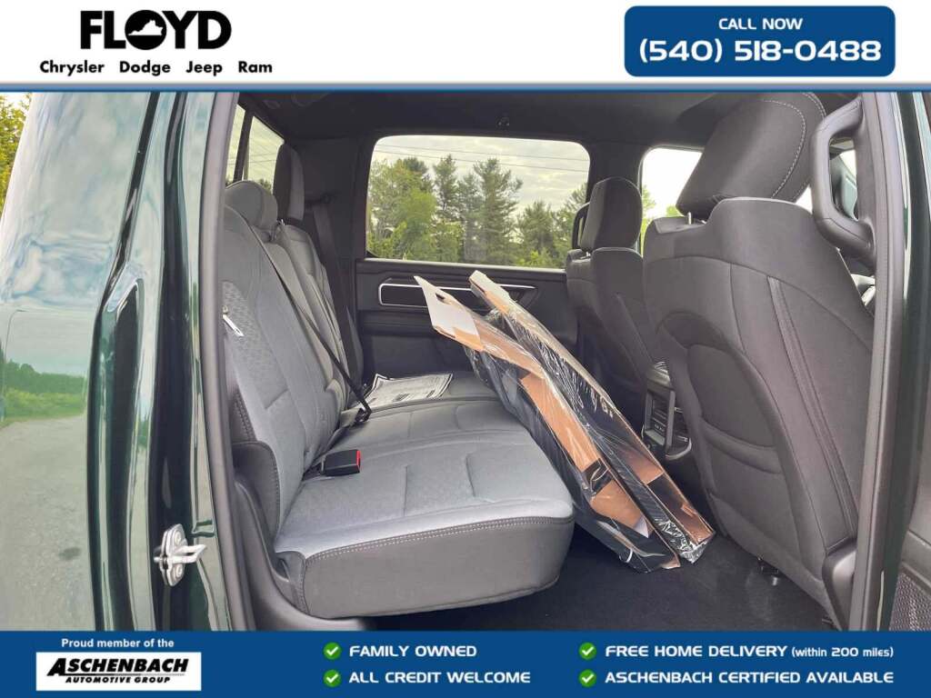 2026 Ram 1500 Big Horn Crew Cab 4x4 5'7" Box