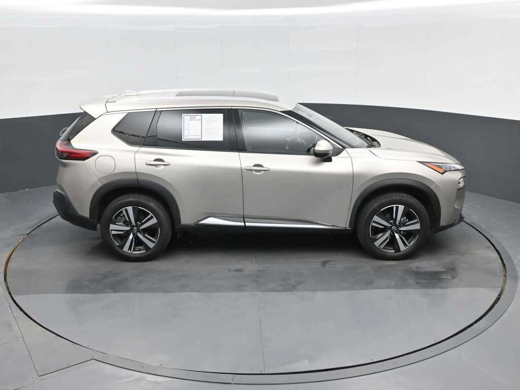 2023 Nissan Rogue SL FWD