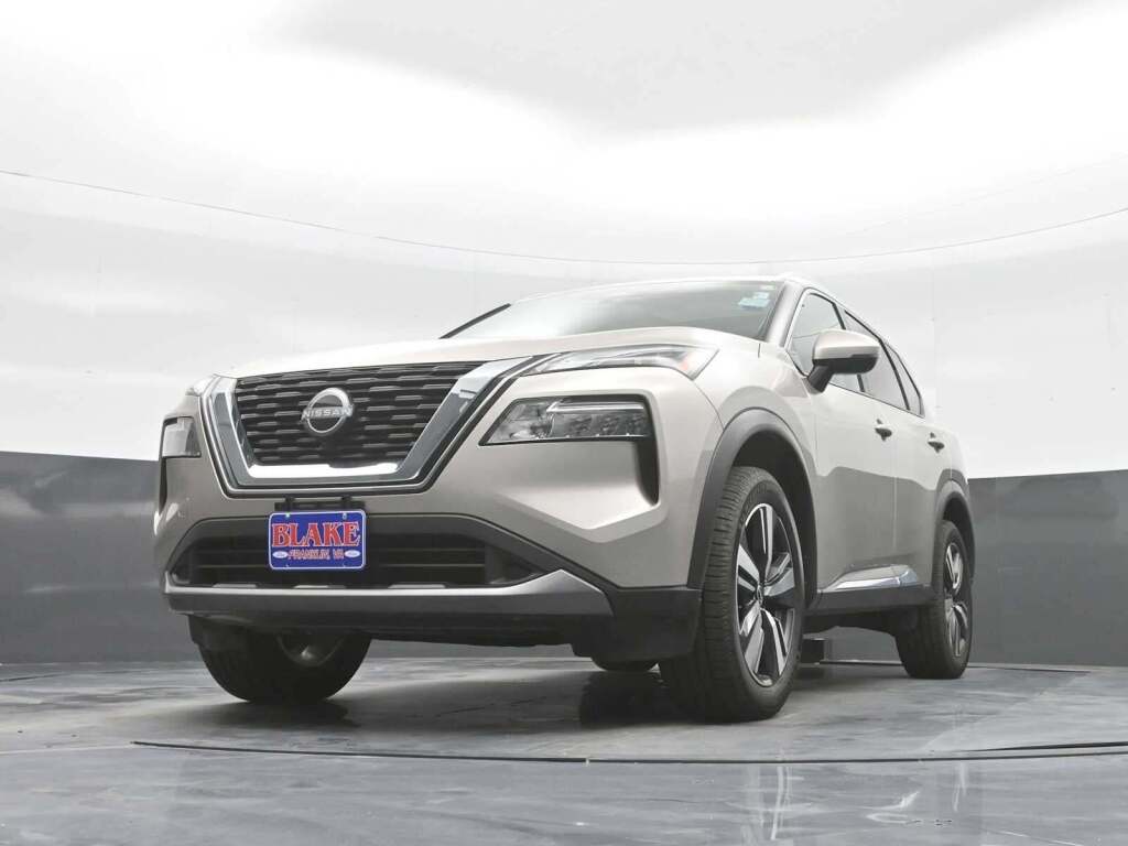 2023 Nissan Rogue SL FWD