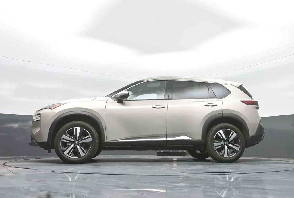 2023 Nissan Rogue SL FWD