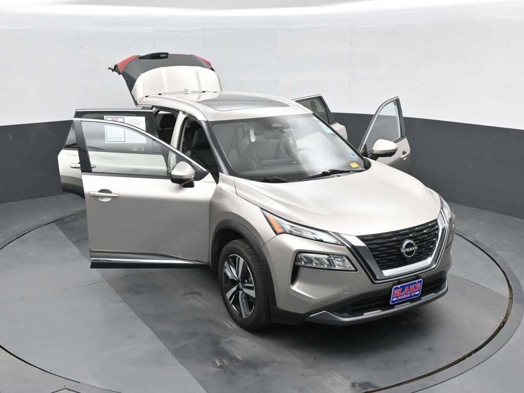 2023 Nissan Rogue SL FWD