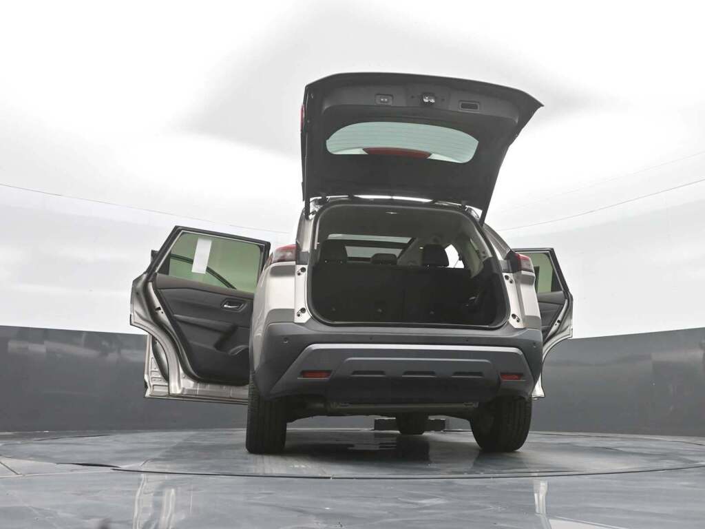 2023 Nissan Rogue SL FWD