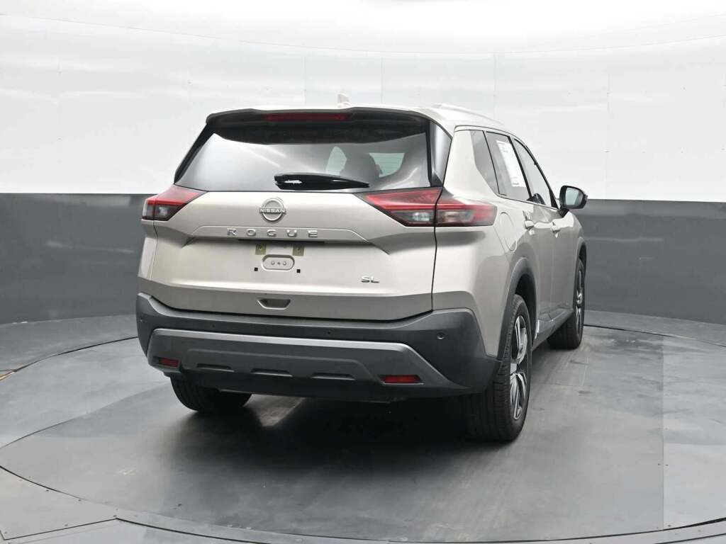 2023 Nissan Rogue SL FWD