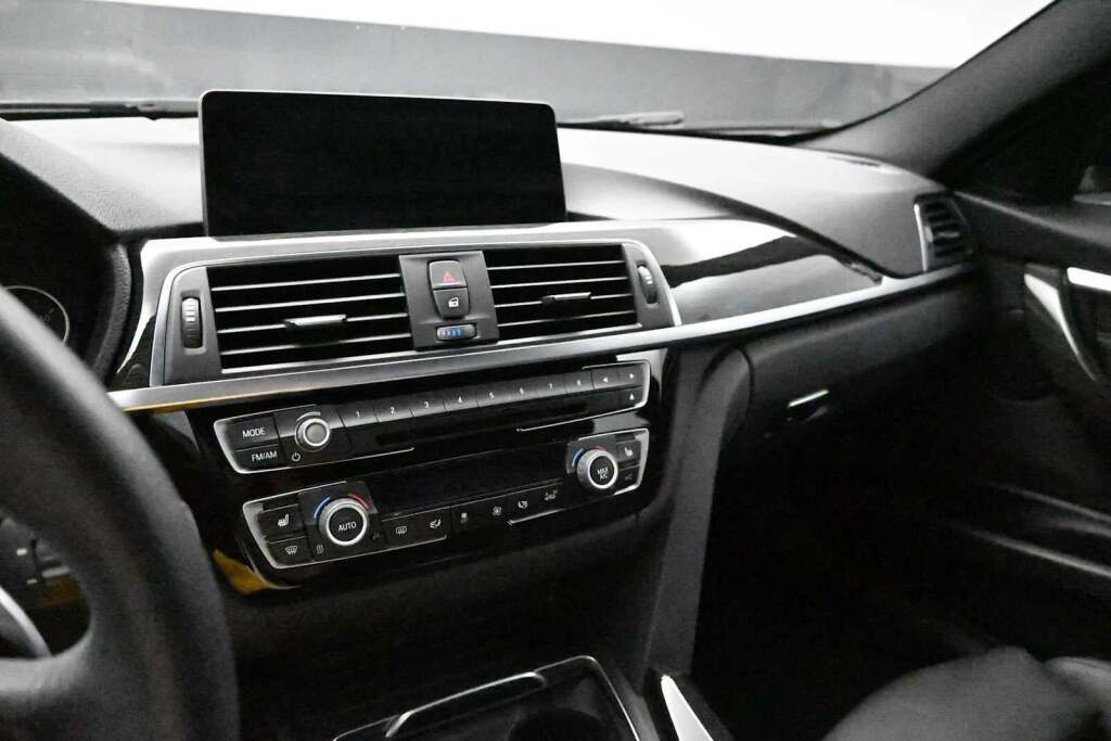 2016 BMW 328i 
