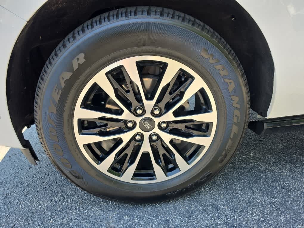 2025 Ford Expedition Platinum MAX