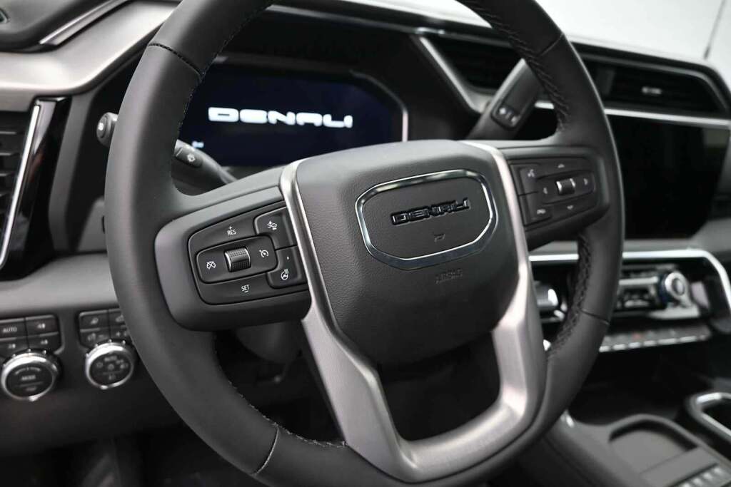 2026 GMC Sierra 2500HD Denali