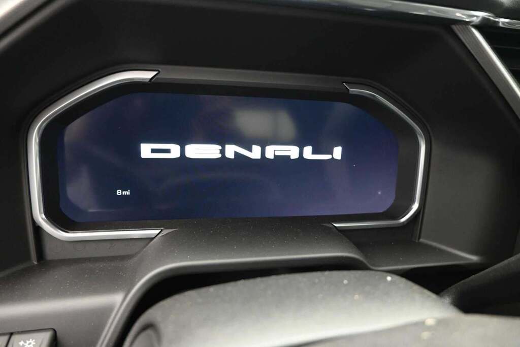 2026 GMC Sierra 2500HD Denali