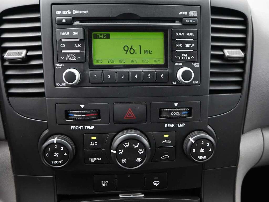 2012 Kia Sedona LX
