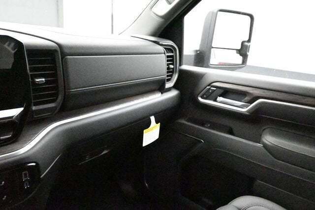 2026 GMC Sierra 2500HD SLT