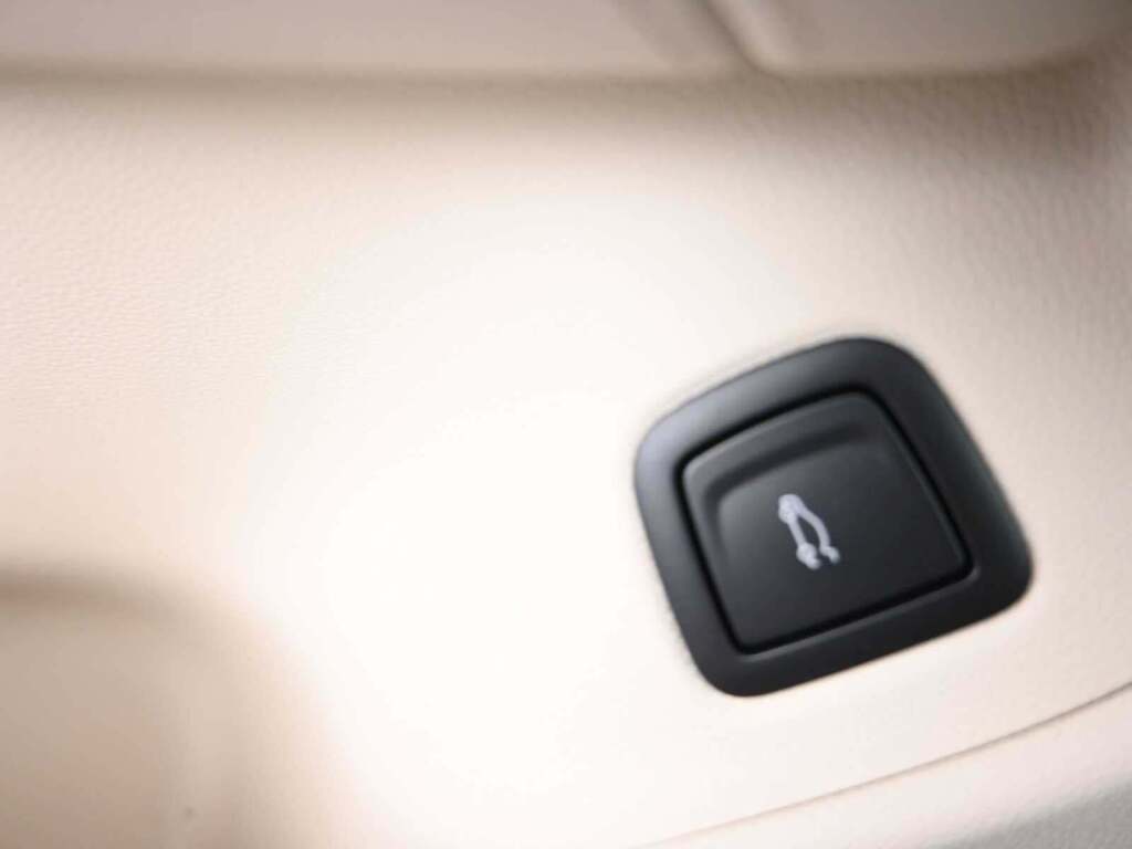 2025 Cadillac CT4 Premium Luxury RWD