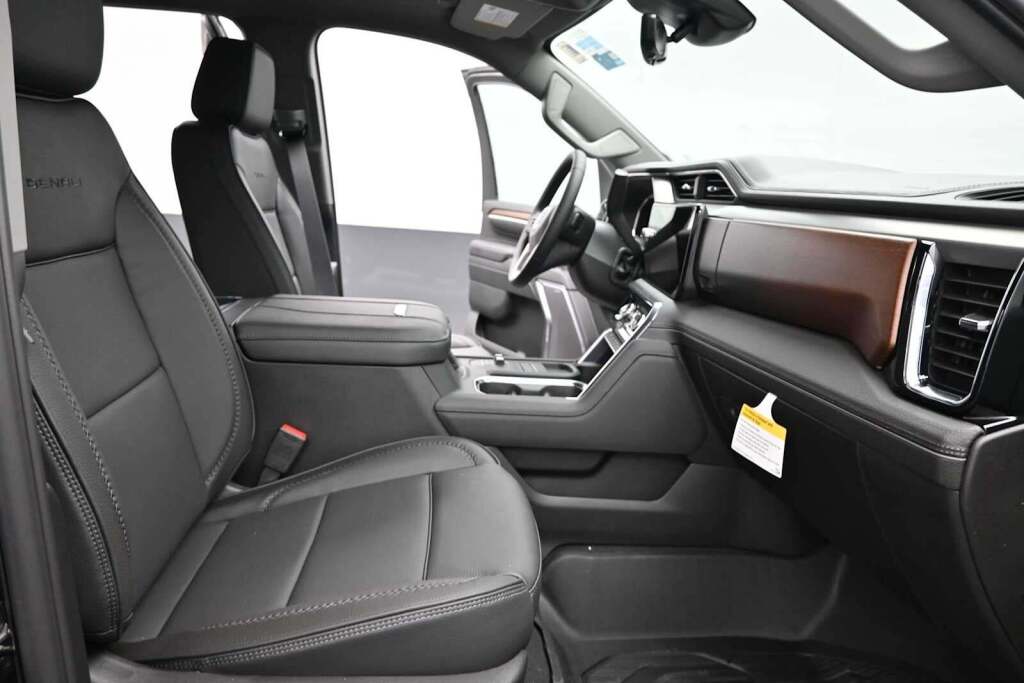 2026 GMC Sierra 2500HD Denali
