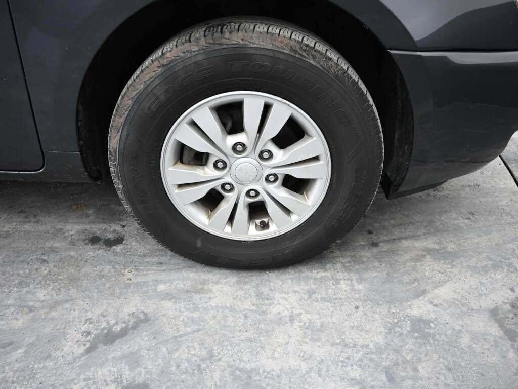 2012 Kia Sedona LX