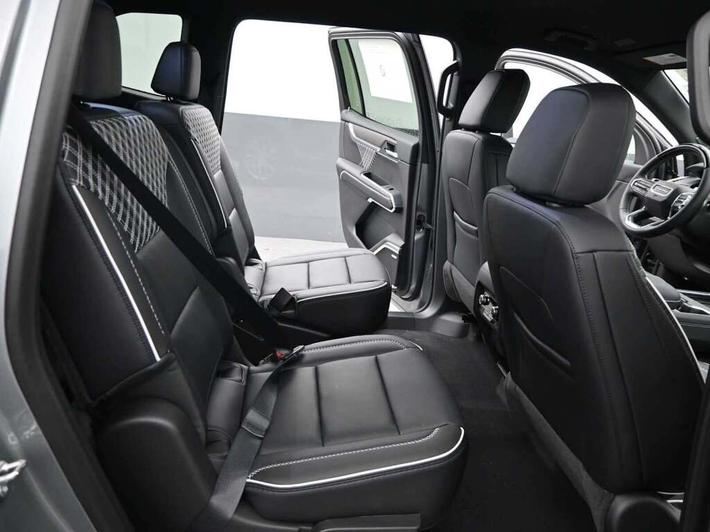 2026 GMC Acadia Denali AWD