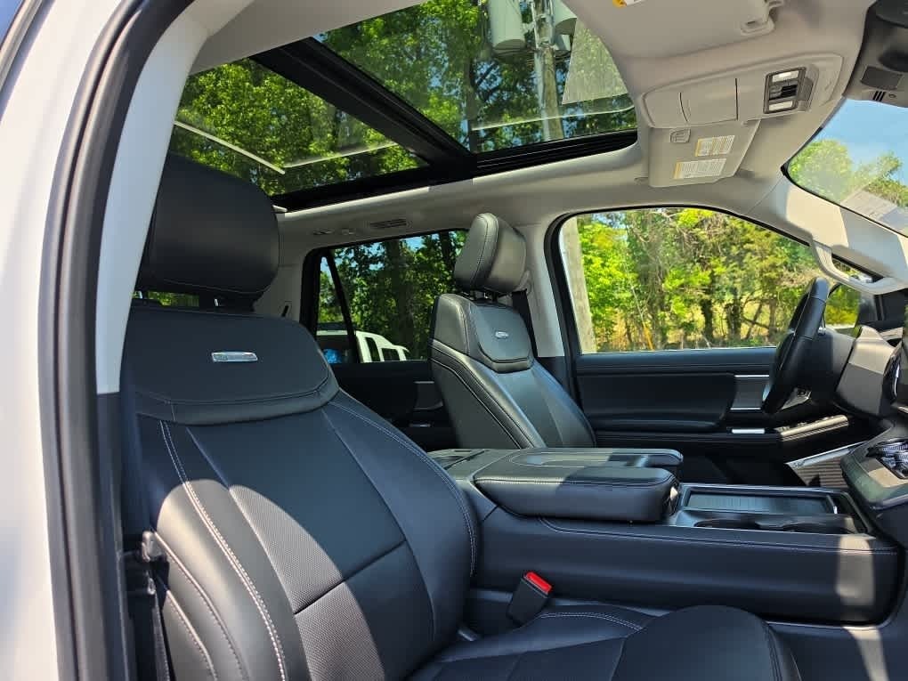 2025 Ford Expedition Platinum MAX