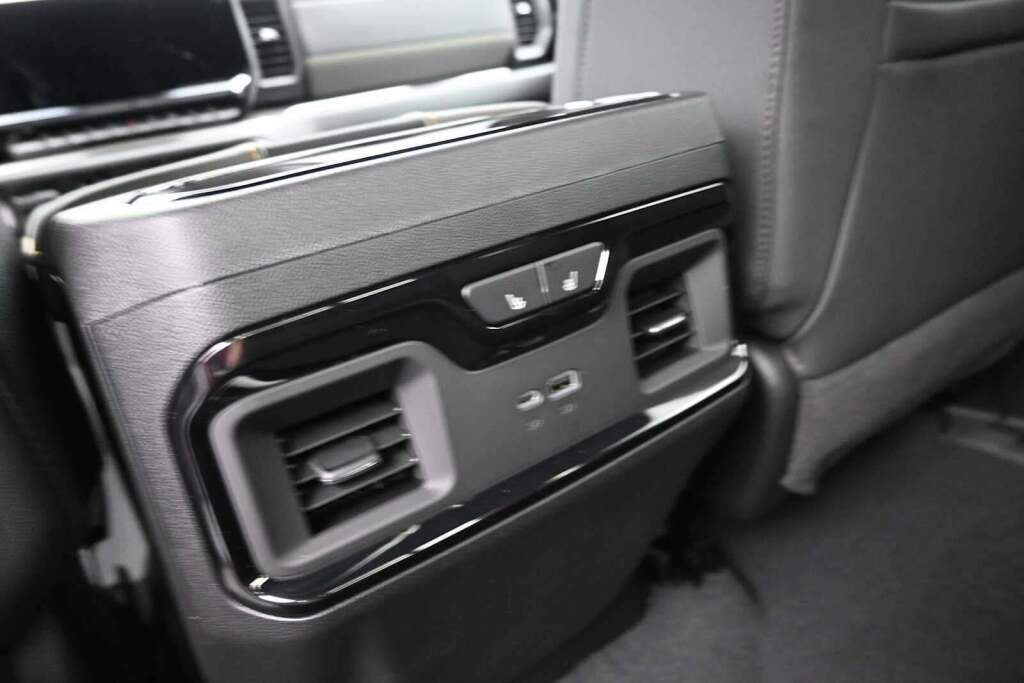 2026 Chevrolet Silverado 2500HD Crew Cab, Standard Bed, XR2, 4WD