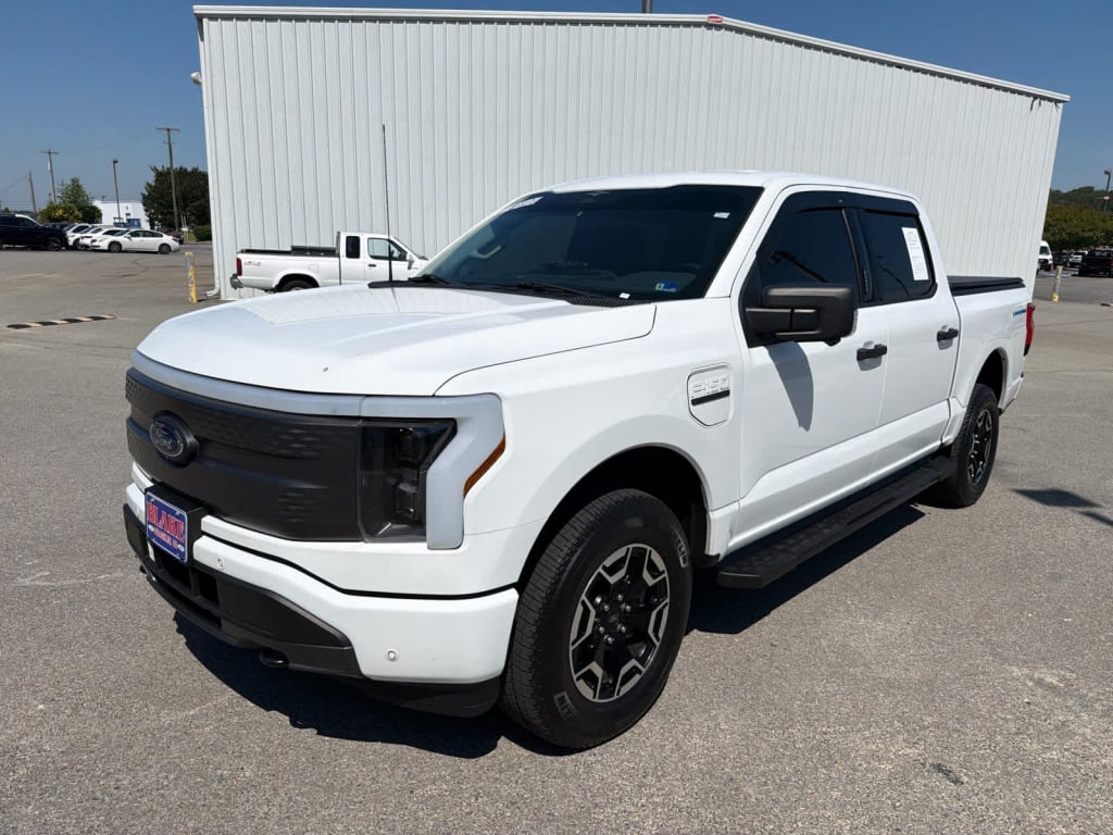 2023 Ford F-150 Lightning Pro