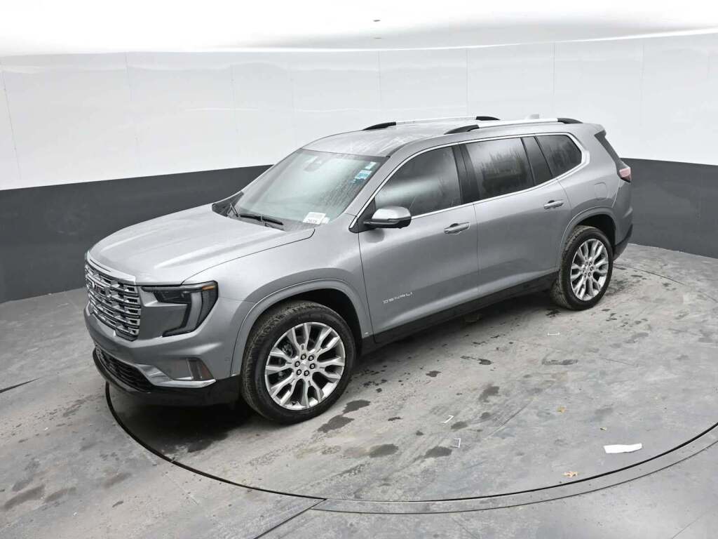 2026 GMC Acadia Denali AWD