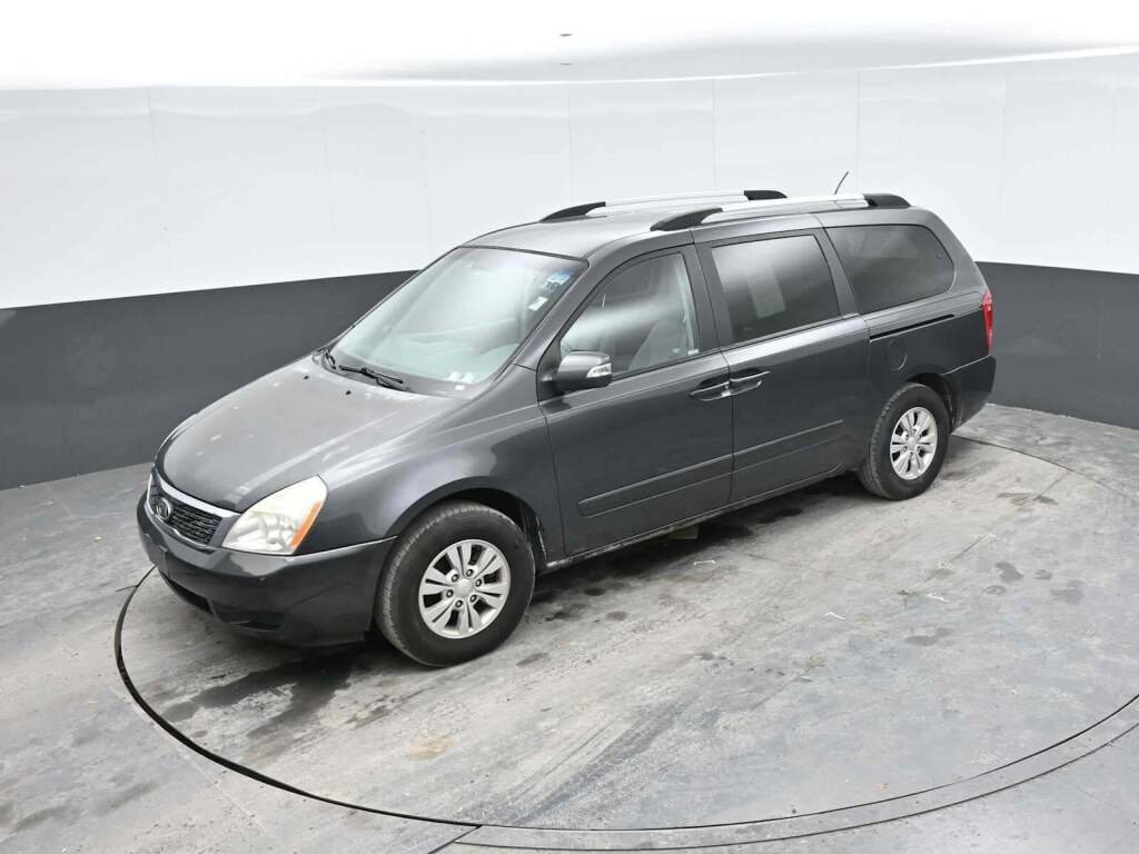 2012 Kia Sedona LX