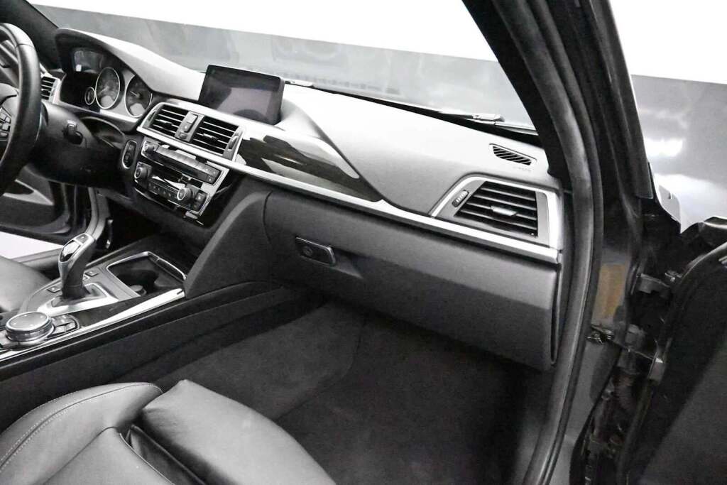 2016 BMW 328i 